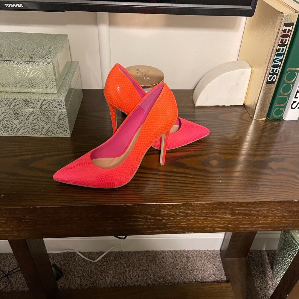 JustFab - Picture 3 of 3